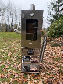 Udírna - Kaiserova ‘80’, Prosklenná - 3