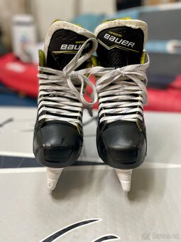 Brusle Bauer Supreme M30 SR - 3