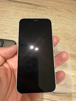iPhone 12 mini 64GB - 3