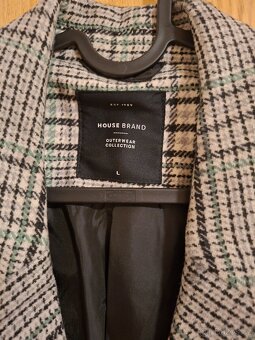 Dva kabátky a zimní bunda - 3