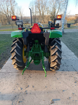 John Deere 3036E - 3