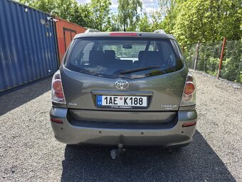 Toyota Corolla Verso 1.8, 7 mist, benzín - 3