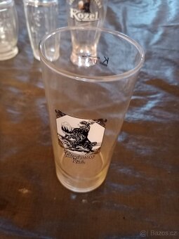 Prodám skleničky kozel a 2 tácky - 3