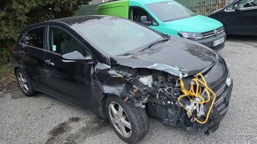 Hyundai i30 1,6crdi D4FB automat 2016 Euro6 - 3