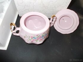 PRODÁM RŮŽOVÝ PORCELÁN - 3
