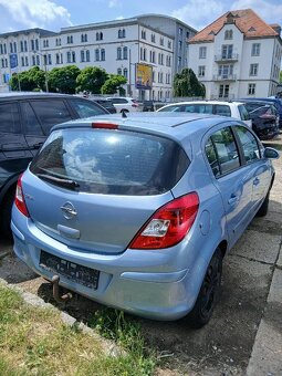 OPEL CORSA 1.4i rok 2010 nová STK 6/2027 pěkný stav - 3