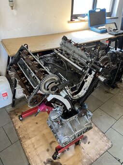 Motor BMW M62B44TU - 3