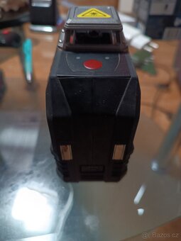 Křížový Laser - 3