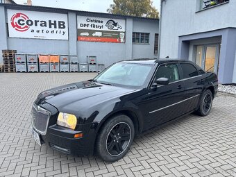 Chrysler 300c V6 2,7L 185xxx km pěkný stav - 3