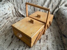 Dřevěná kazeta na šití - 3