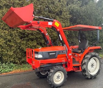 Traktor KUBOTA - 3