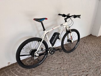 Elektrokolo Apache Manitou 27,5” - 3