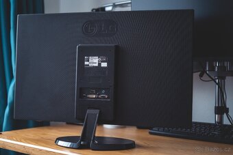 Monitor LG 27 palců - 3