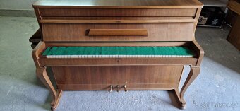 Piano August Förster chippendale - Petrof - 3 pedál - 3