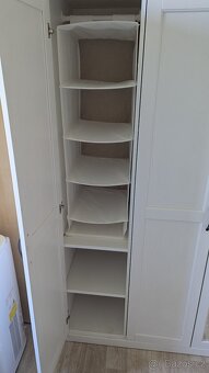 BÍLÁ ŠATNÍ SKŘÍŇ IKEA SE ZRCADLEM 2X - 3