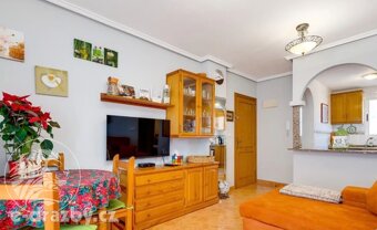 Apartmán 54 m2 se dvěma ložnicemi a bazénem v Nueva Torrevie - 3