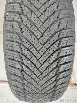 195/55/15 zimni pneu 195/55 R15 - 3