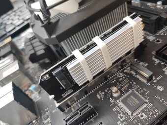 MB + CPU + RAM (MSI Mortar i5-6600 DDR4 16GB) + SSD 128 - 3