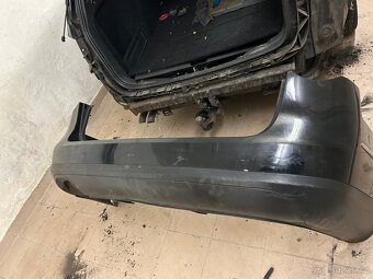 Vw passat b6 L041 barva zadní naraznik - 3