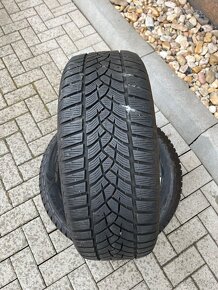 Pneu 225/55 R17 - 3
