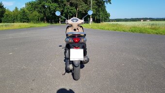 Piaggio Liberty 50 - možno jezdit bez řidičského průkazu - 3