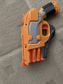 Nerf Doomlands persuader - 3