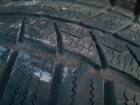 ford C-max disky 205/55 R16 - 3