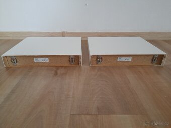 Prodám zánovní IKEA Police Lack, TOP STAV - 3