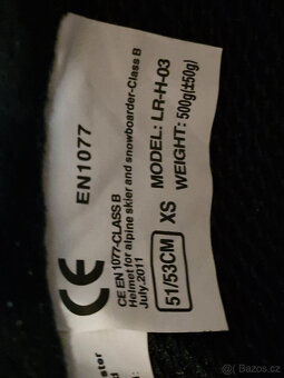 dětská lyžařská přilba s brýlemi - 3