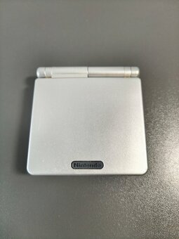 Nintendo Gameboy Advance SP - 3