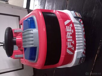 Hasičské auto elektrické - 3