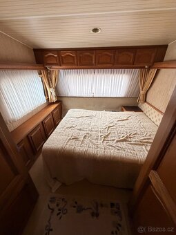 Karavan obytný přívěs Hobby TOP STAV - 3