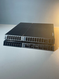 PS4 500GB + 2 ovladače + 4 hry - 3