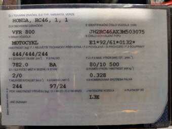 Honda VFR 800 vtec - 3