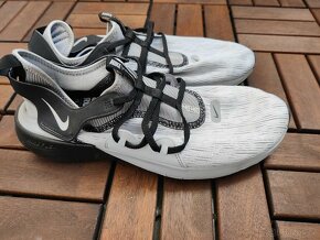 Chlapecké běžecké boty Nike vel. EU 42,5 - 3
