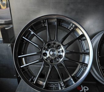 Volk Rays GT30 - 3