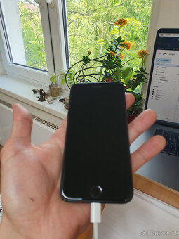 iPhone 2020 SE 256 GB + Apple Watch 3 + Příslušenství - 3