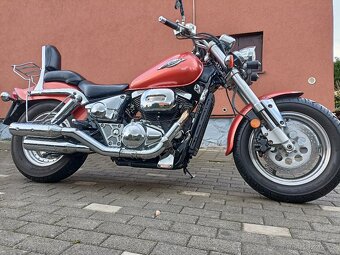 Suzuki Marauder VZ800 - 3