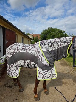 Deka síťovaná Horseware CamoFly s odnímatelným krkem - 3