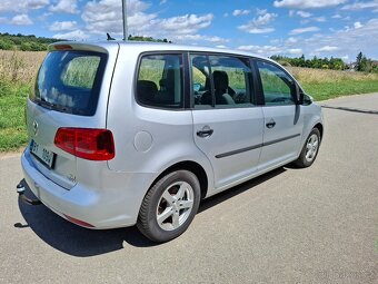 VW Touran 1.6 TDI 77kw Klima Model 2012 Nová Stk.-.- - 3