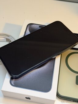 iPhone 15 Pro Max 256GB Modry - 3