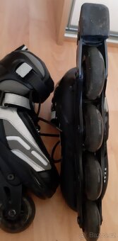 Kolečkové brusle vel. 35-38 - 3