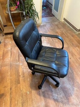 Kancelářské křeslo - 3