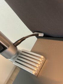 Minimalistická LED kancelářská lampa na stůl - 3