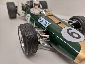 Formule Lotus a Brabham 1:18 MCG - 3