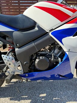 Honda CBR 125R – Červeno modro bílá edice - SLEVA - 3