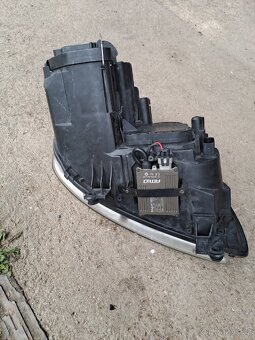 Xenon touran 1T - 3