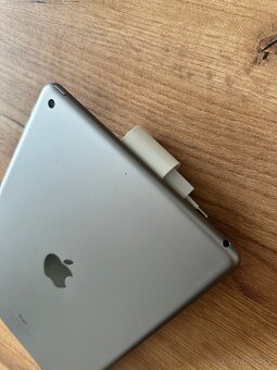 iPad 6. Generace WiFi - 32GB - 3