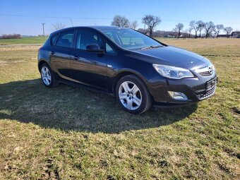 Opel Astra J 2011 130tis. km - 3
