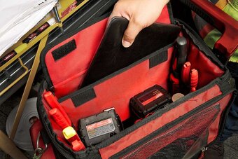 Milwaukee PACKOUT NOVÁ taška pro řemeslníky (432x432x279mm) - 3